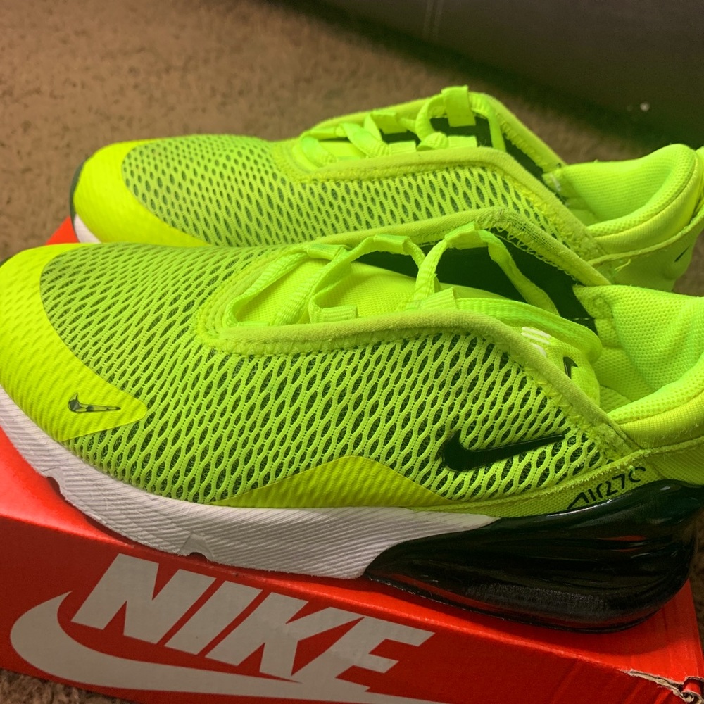 Nike Air Max 270